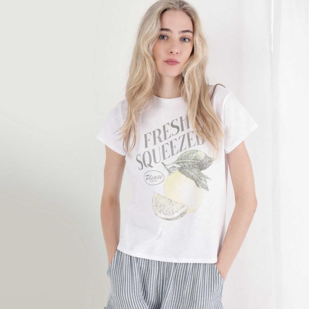 New Aerie Graphic Top - Picture 2 of 7